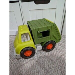 B. TOYS Happy Cruisers RECYCLING Truck Large LIME Green Garbage Truck BATTAT Toy